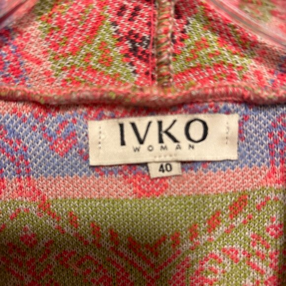 IVKO SWEATER SIZE MEDIUM - 40 - Picture 3 of 3